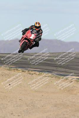 media/Nov-16-2025-Race Pace (Sun) [[8c5fa54630]]/Verified Riders/1-Turns 9 and 10 (925am)/